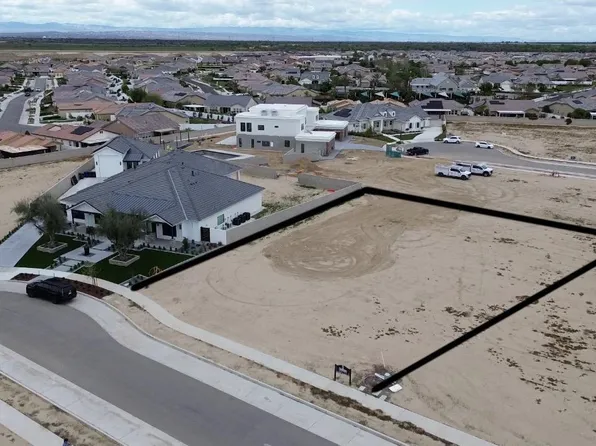 14008 Ladbrook Way, Bakersfield, CA 93311