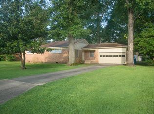 2809 Bel Air Dr, Marshall, TX 75672