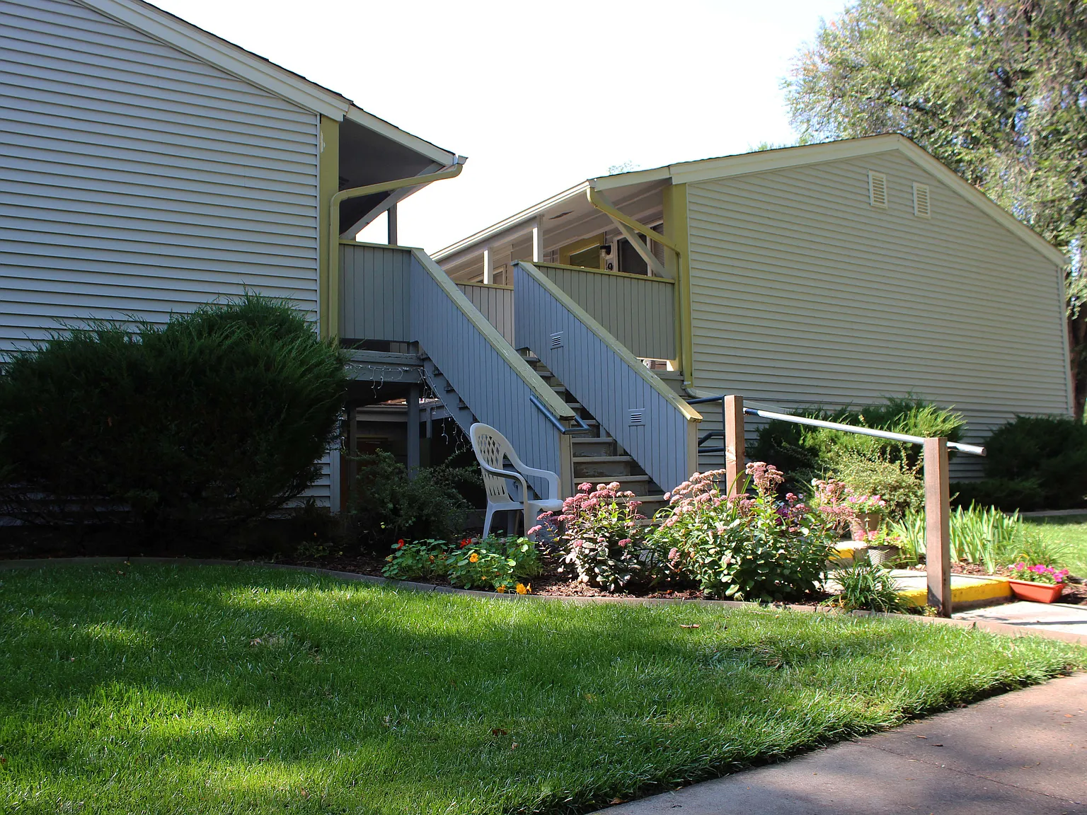 Village on Bryan — Photo 3