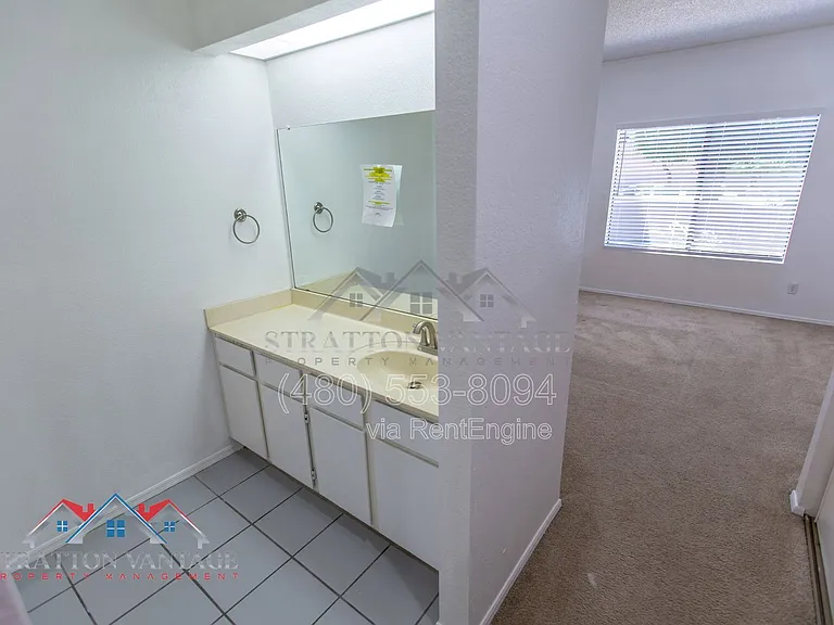 2035 S Elm St #110 — Photo 18