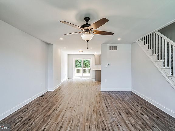 5th image of 3838 Brunswick Ave
