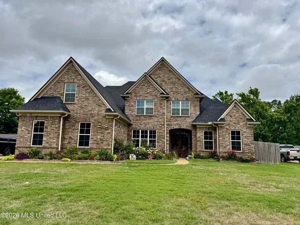 10898 Wiseman Dr, Olive Branch, MS 38654