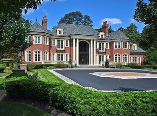 2 Butler Path, Saint James, NY 11780