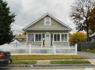 35 Shonnard Ave, Freeport, NY 11520