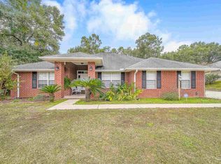 6018 Ridgeview Dr, Milton, FL 32570