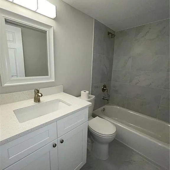 661 Hernando St #4 — Photo 7