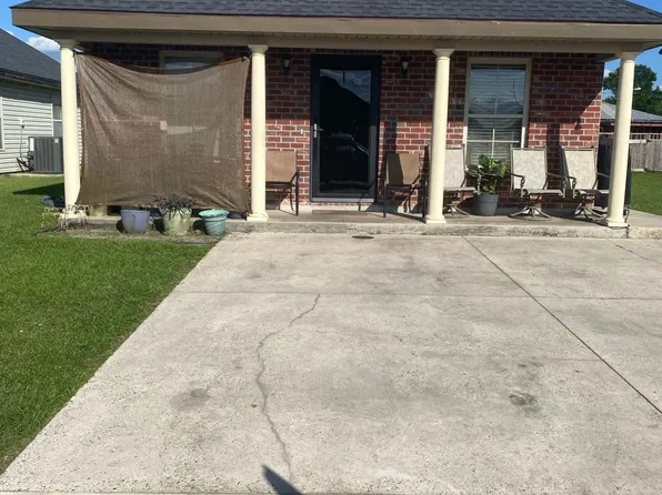 827 Cottagemill Ln, Houma, LA 70363