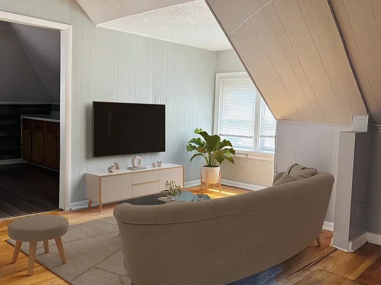 1319 Harbert Ave #5 — Photo 1