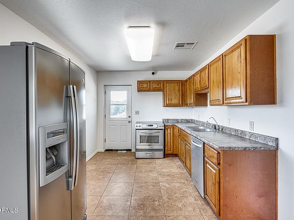 3rd image of 52015 N 36TH Avenue