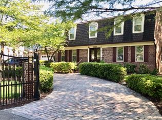 1127 Buchanan St, Mc Lean, VA 22101