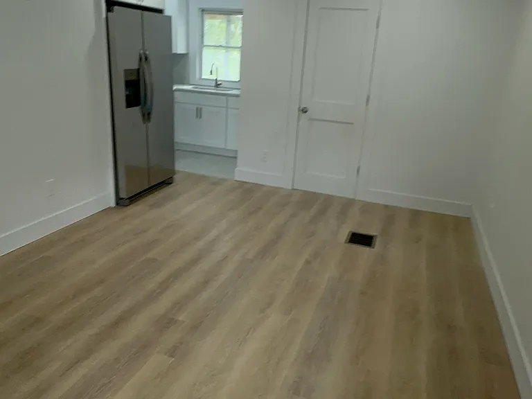 26 Rowan St #1 — Photo 6