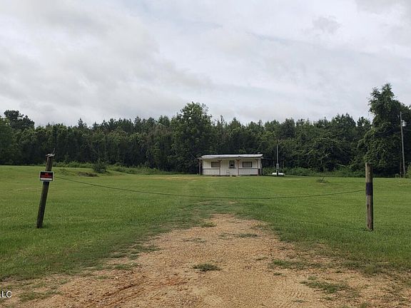 3rd image of 2050 W Gallman Rd