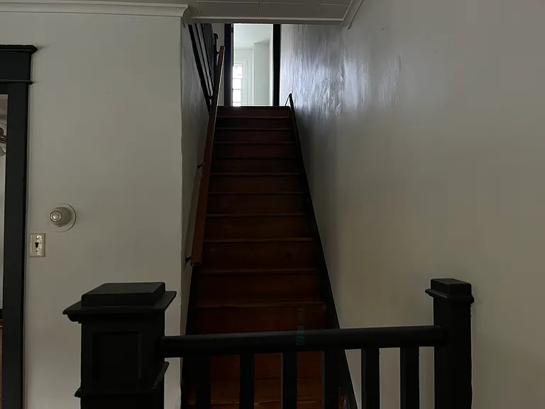 427 Custer Ave — Photo 10