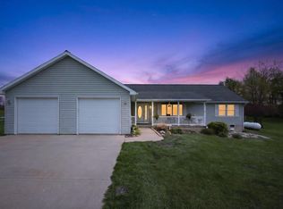 16636 Quince Rd, Culver, IN 46511