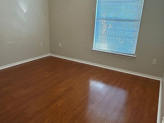 3rd image of 10019 Courtney Palms Blvd APT 301