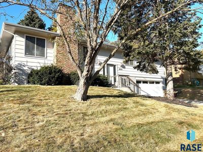 2717 S Arcadia Rd, Sioux Falls, SD, 57105