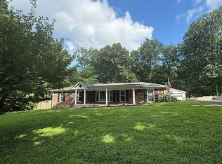 114 Lee Rd, Dickson, TN 37055