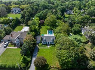 32 Thorn Hedge Rd, Bellport Village, NY 11713