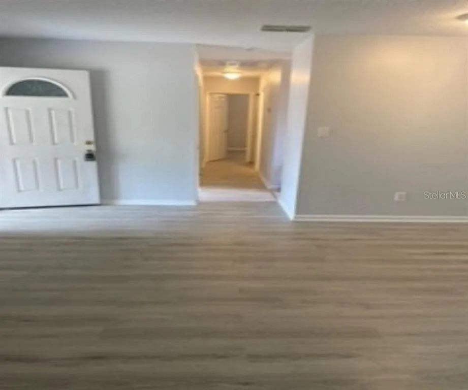 3 bed, 2.0 bath, 1228 sqft, $1,650 — Photo 3