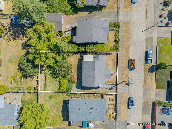 5th image of 540 E 11th St