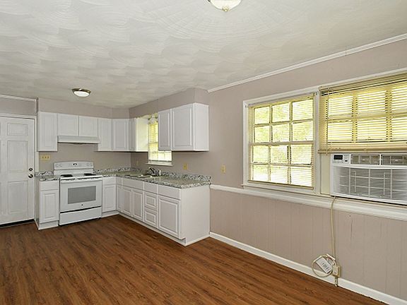 4th image of 1715 Cloudburst Cir