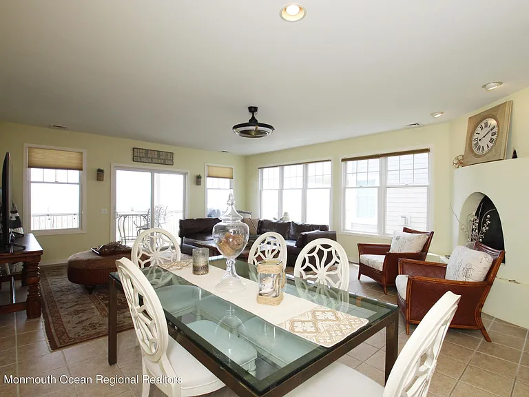 221 Beachfront #1 — Photo 8