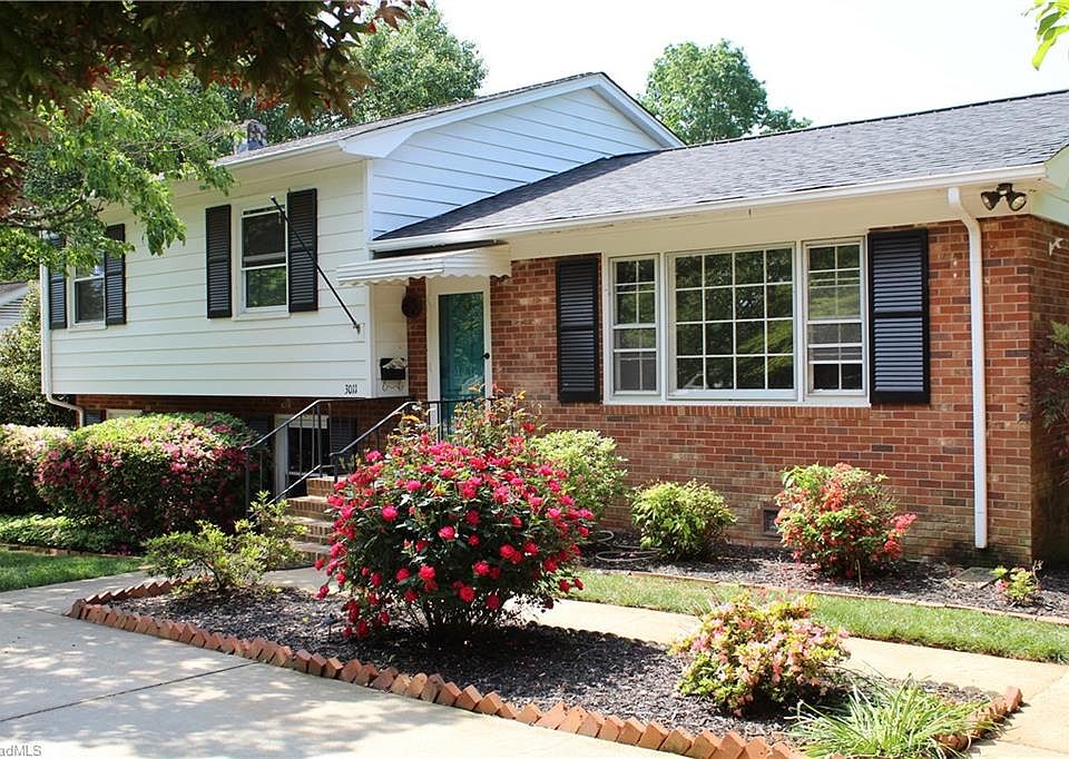 1st image of 3011 W Cornwallis Dr