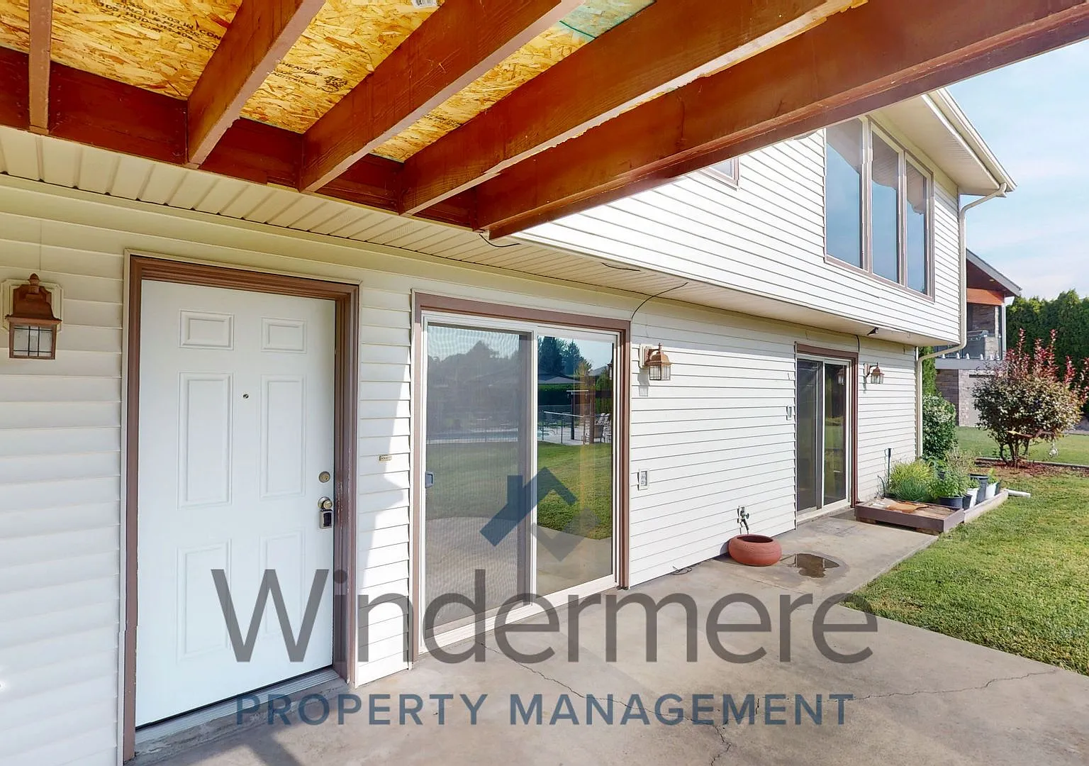 763 1/2 Village Way - Golf Course View — Photo 2