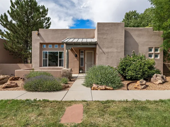 9 Coyote Pass, Santa Fe, NM 87508