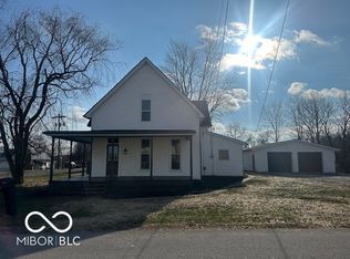 120 E Washington St, Veedersburg, IN 47987
