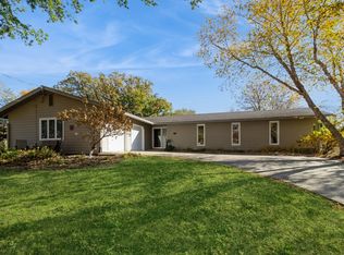 415 43rd St, Des Moines, IA 50312