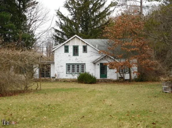3966 S Lakeshore Dr, Saint Joseph, MI 49085
