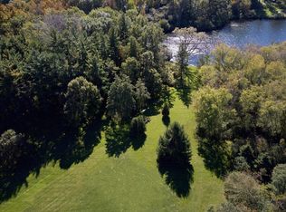 22980 W Milton Rd, Mundelein, IL 60060