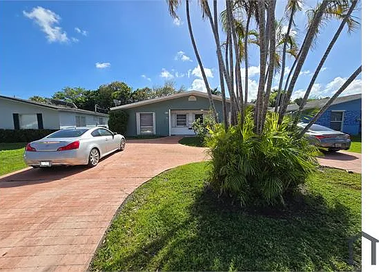 812 SW 13th St — Photo 5