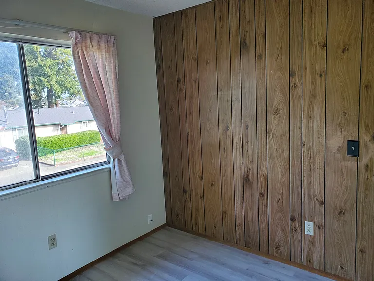 7899 Beverly Dr — Photo 8