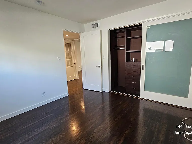 1441 Euclid St #1 — Photo 14