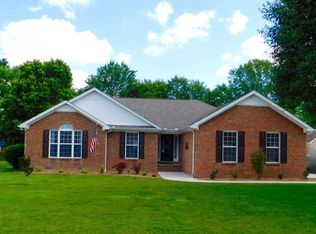 180 Regalwood Dr, Manchester, TN 37355