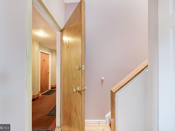 4th image of 2300 18th St NW APT 301