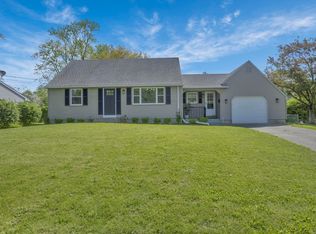 37 Litchfield Dr, Enfield, CT 06082