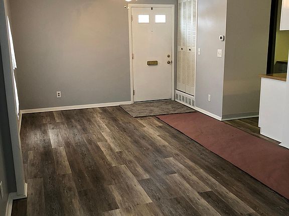 Fresh neutral color palette 2018 TrafficMaster vinyl plank flooring