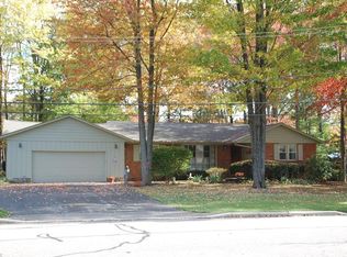 230 Heritage Ln, Cortland, OH