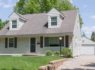 508 Forest Dr SE, Cedar Rapids, IA 52403