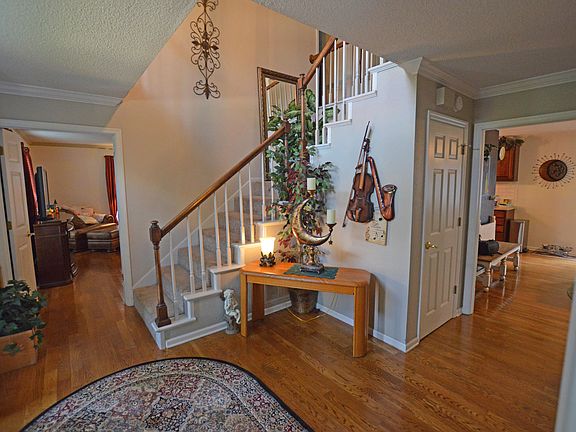 5th image of 3305 Bondwood Cir