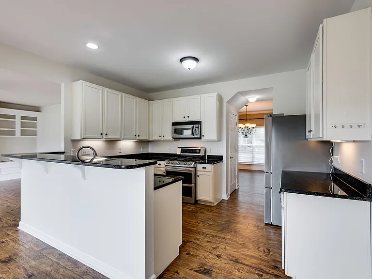 1255 Habersham Way — Photo 8