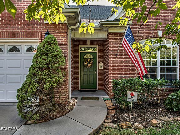 3rd image of 1149 Evelyn Mae Way