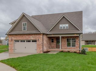 70 Gallant Ct, Clarksville, TN 37043