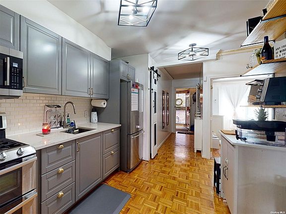 5th image of 2814 48th St