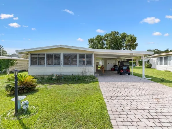 1020 NELL WAY, LADY LAKE, FL 32159