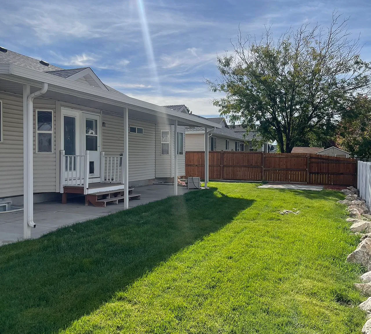 5 bed, 2910 sqft, $2,500 — Photo 2