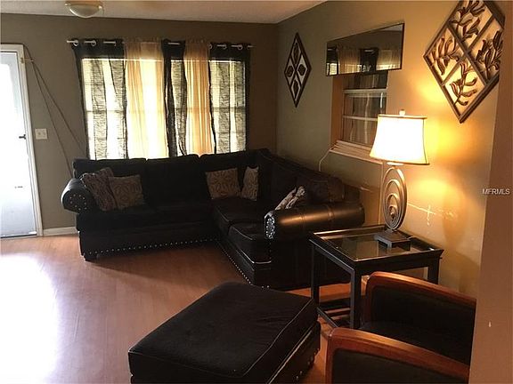 4th image of 115 Clearwater Ln